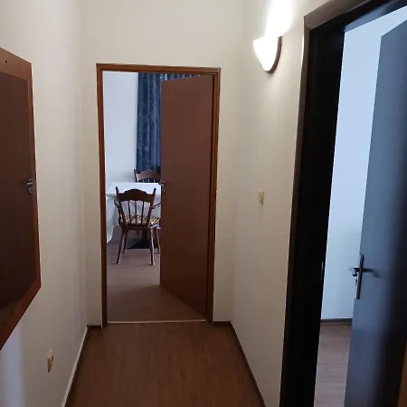 Wild Chery - 2 Bedroom - Economy Apartman